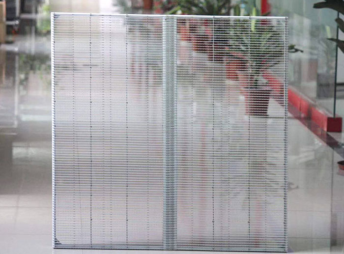 Ar LED skaidrūs ekranai gali būti iš dalies apšviesti?